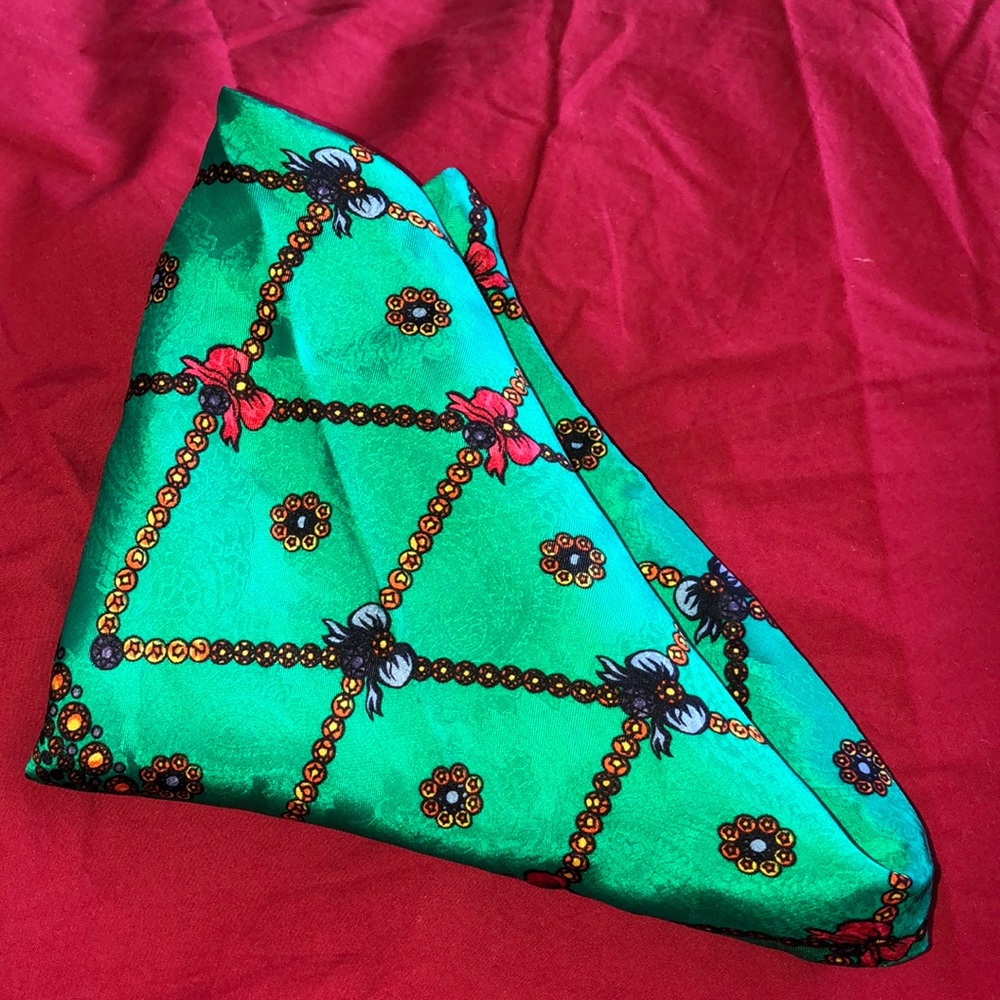 Green Scarf